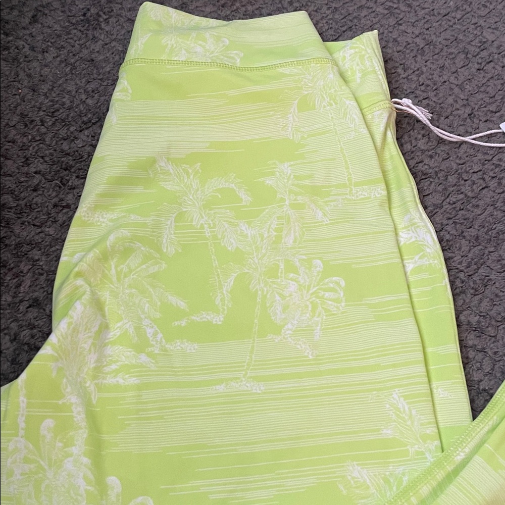 NWT Tavi High Waisted Crop Flare Tight Lime Green  Leggings Size M - Picture 4 of 7
